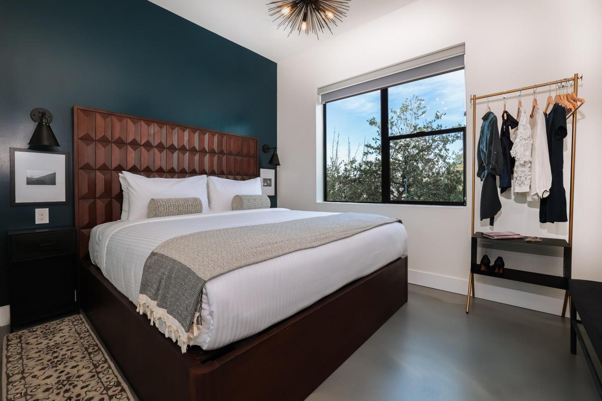 Colton House Hotel Остин Экстерьер фото